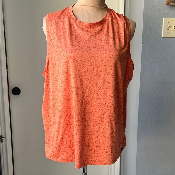 REI Women's Muscle Tee in Coral - Picture 1 of 6